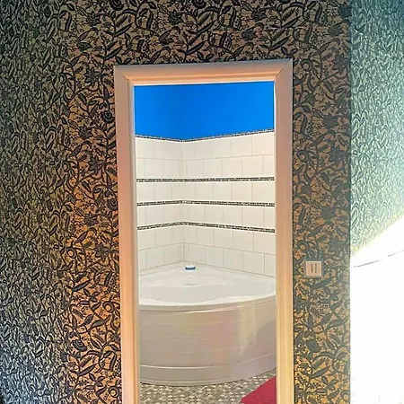 Doly 4 Albergue *