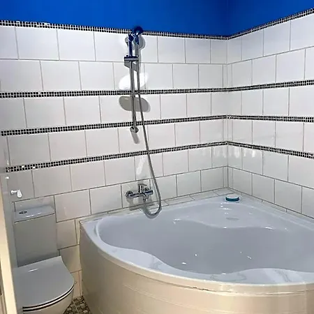 Doly 4 Albergue *