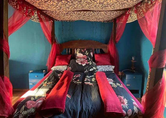 Doly 4 ホステル *